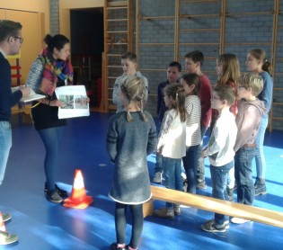 gymzaal met kinderen